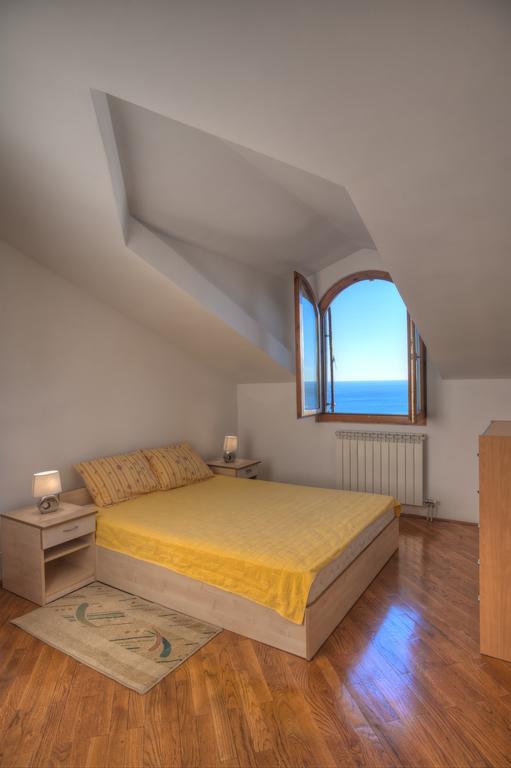Guest House Zivkovic Sveti Stefan Exterior photo
