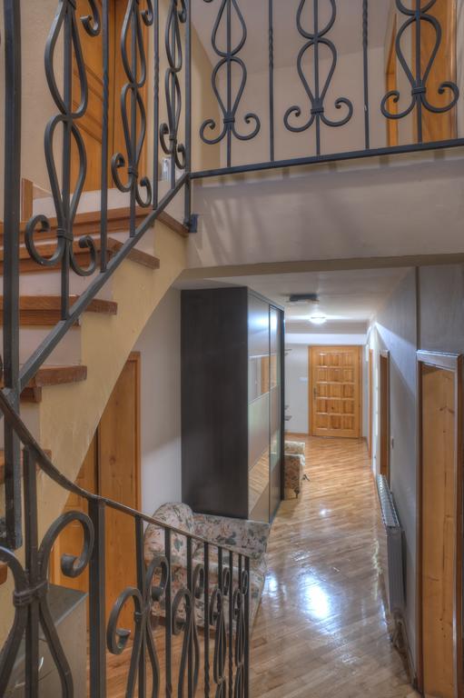 Guest House Zivkovic Sveti Stefan Exterior photo