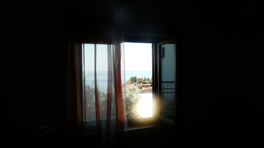 Guest House Zivkovic Sveti Stefan Exterior photo