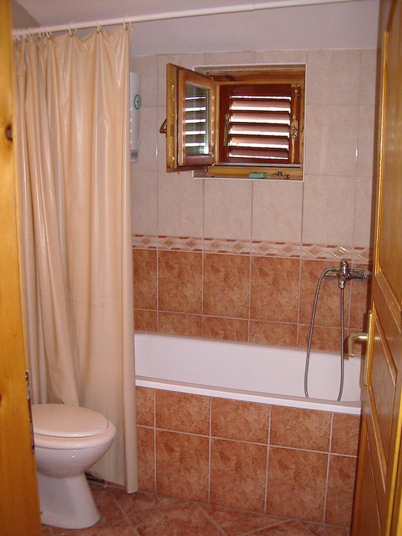 Guest House Zivkovic Sveti Stefan Exterior photo
